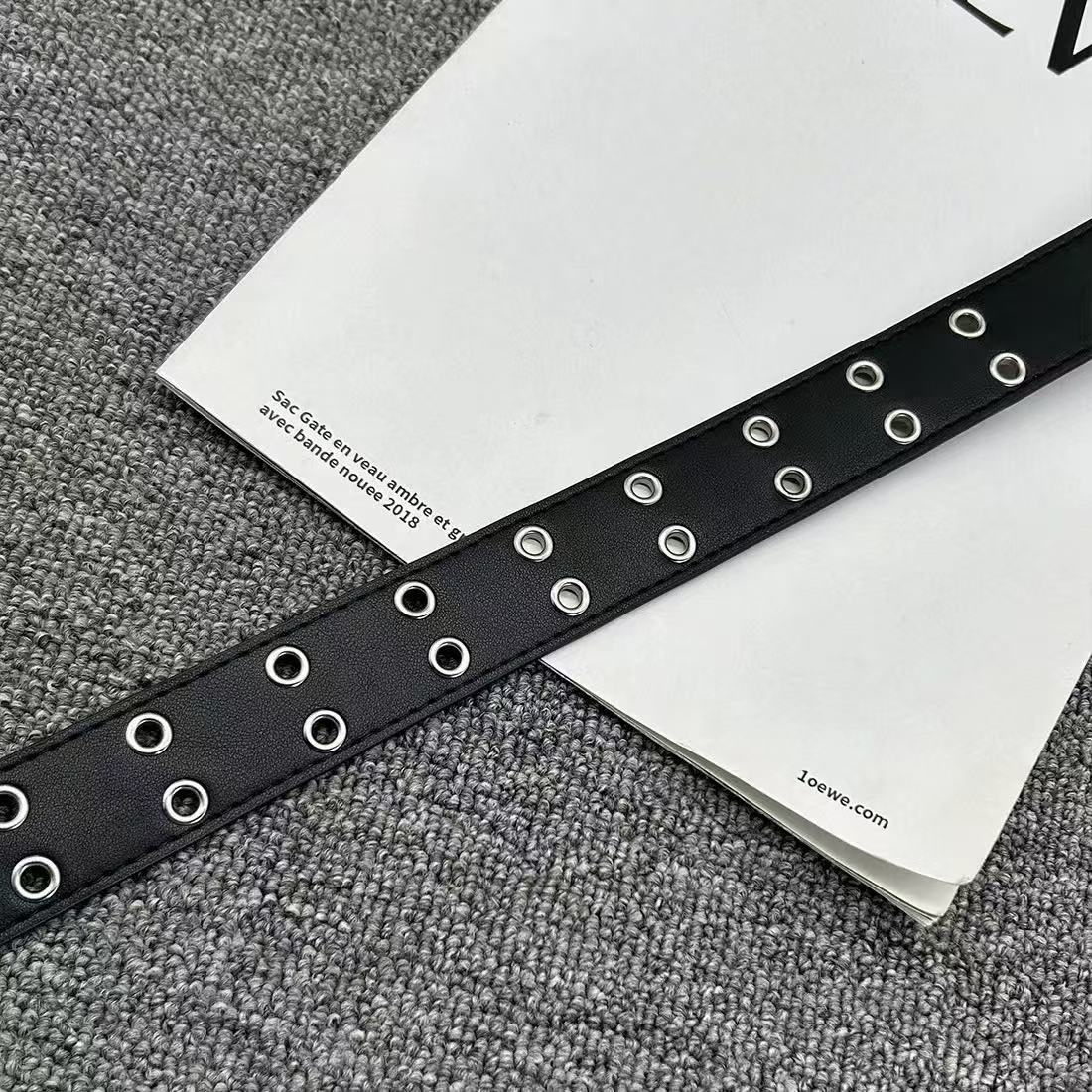 남성 여성을위한 새로운 세련된 Y2K 중공 PU 가죽  - Off White Belt 리뷰 및 가격